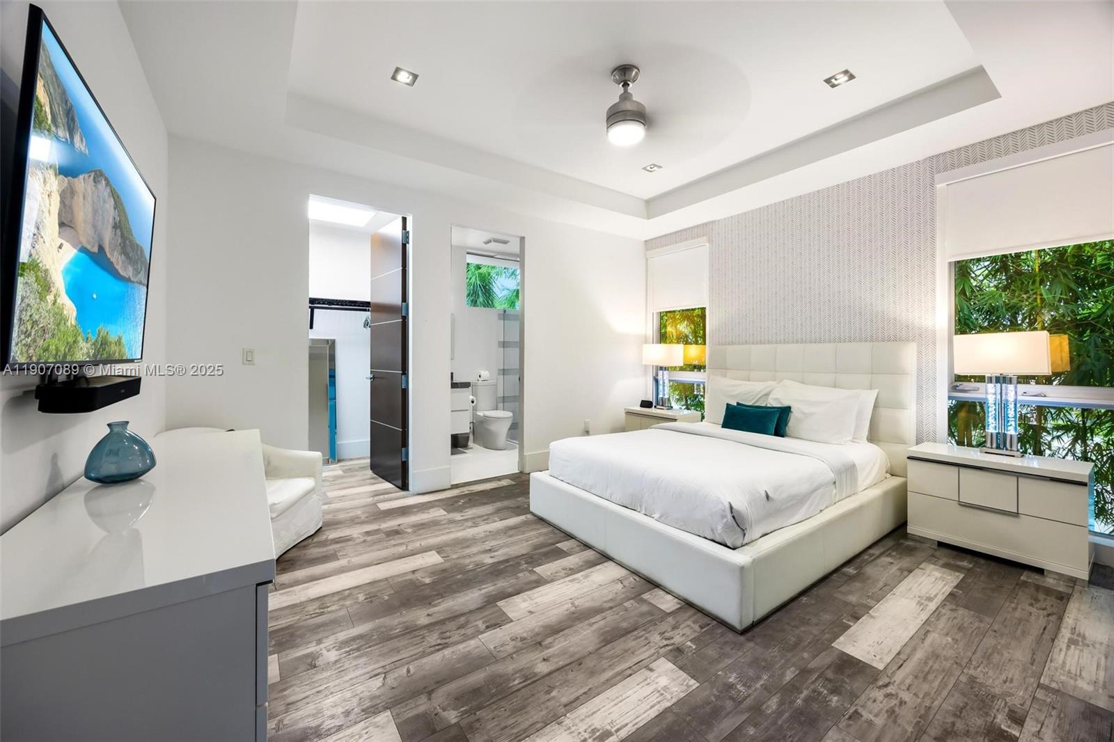 STILWELL ISLES - Residential Lease