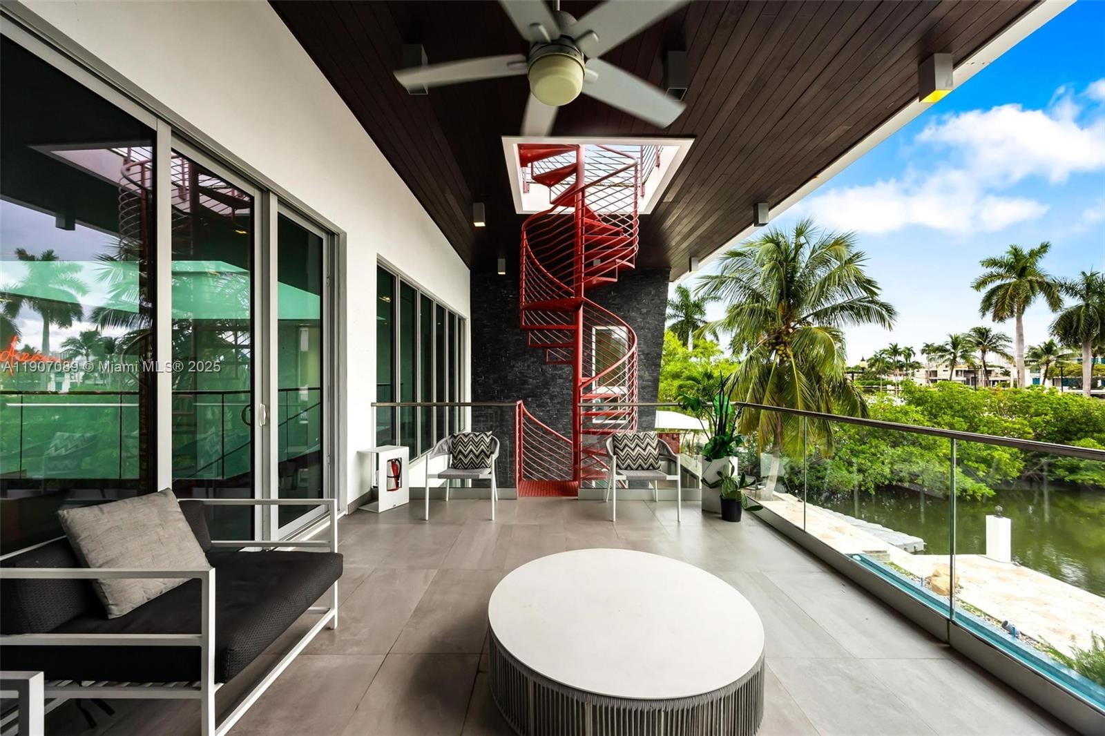 STILWELL ISLES - Residential Lease