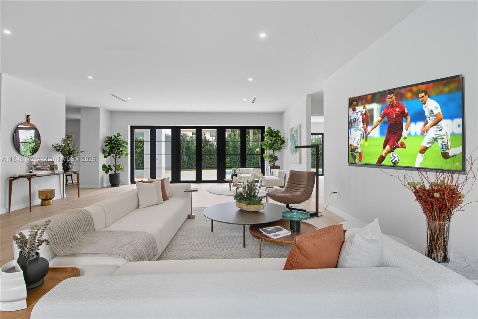 CORAL GABLES SEC E - Residential