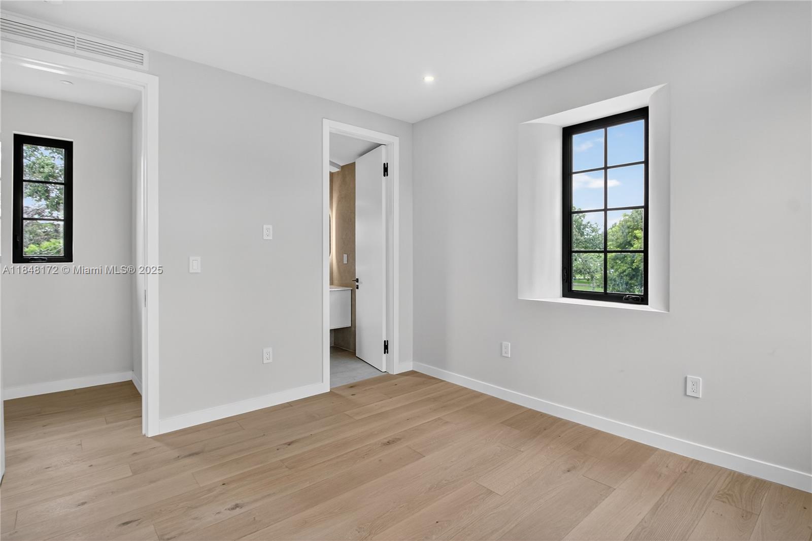 CORAL GABLES SEC E - Residential