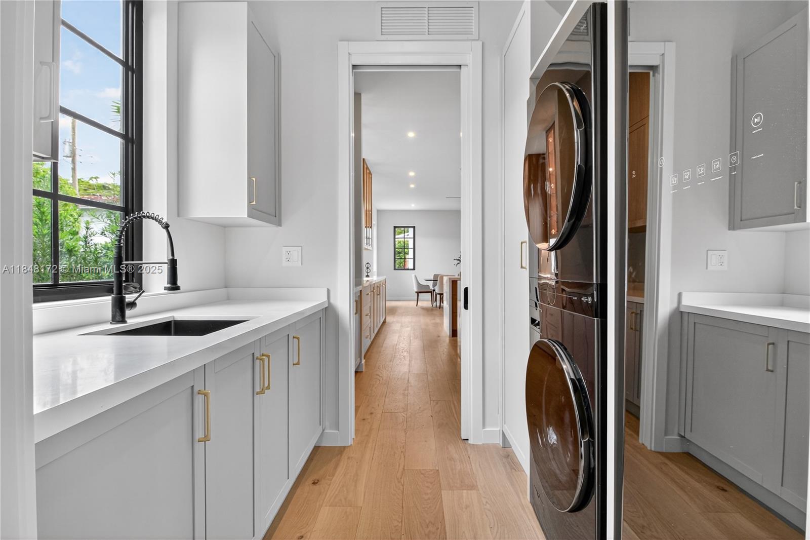 CORAL GABLES SEC E - Residential