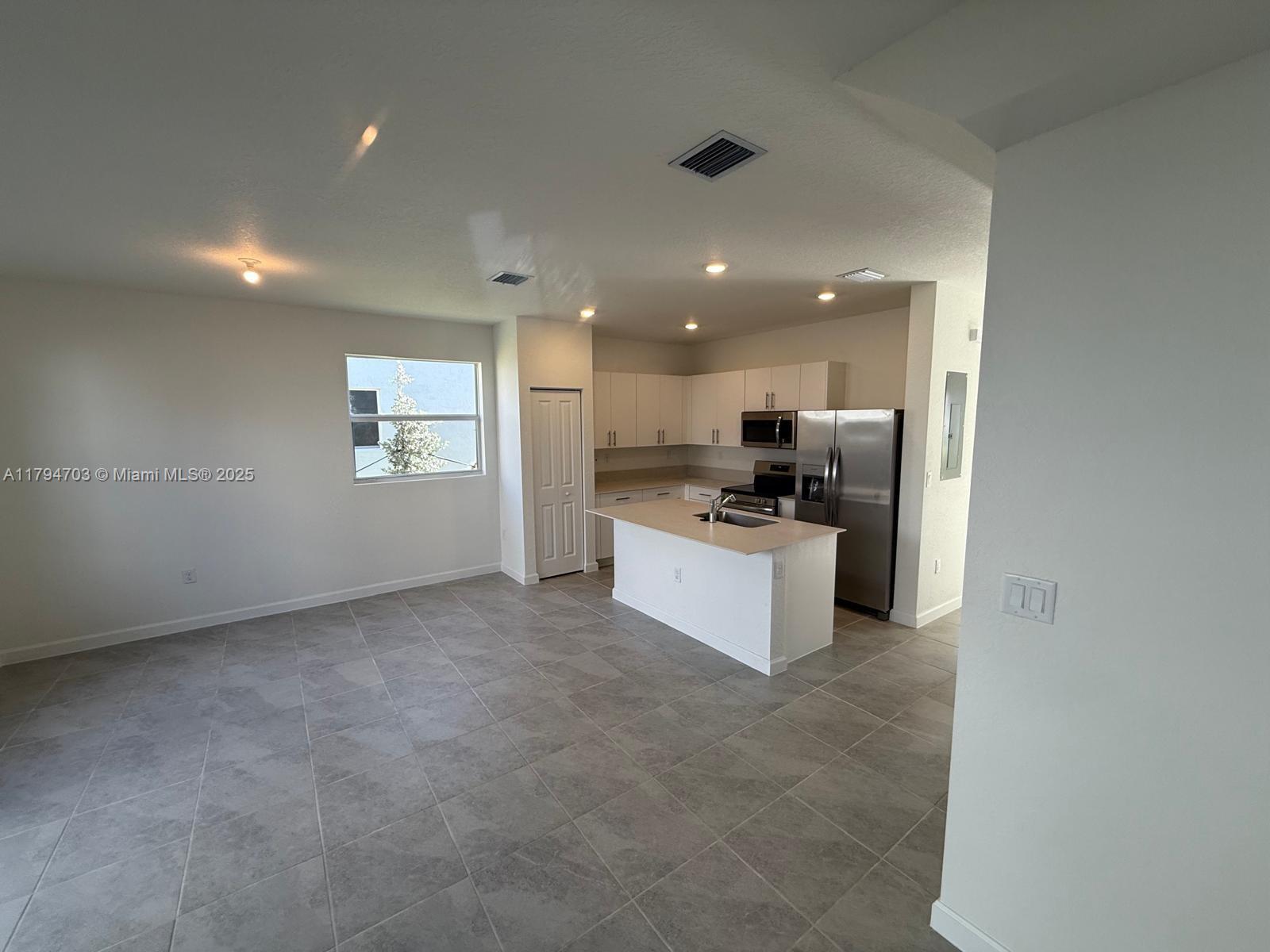 132 SE 11 Ct