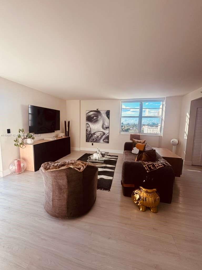 CLEARVIEW TOWERS CONDO - Residential