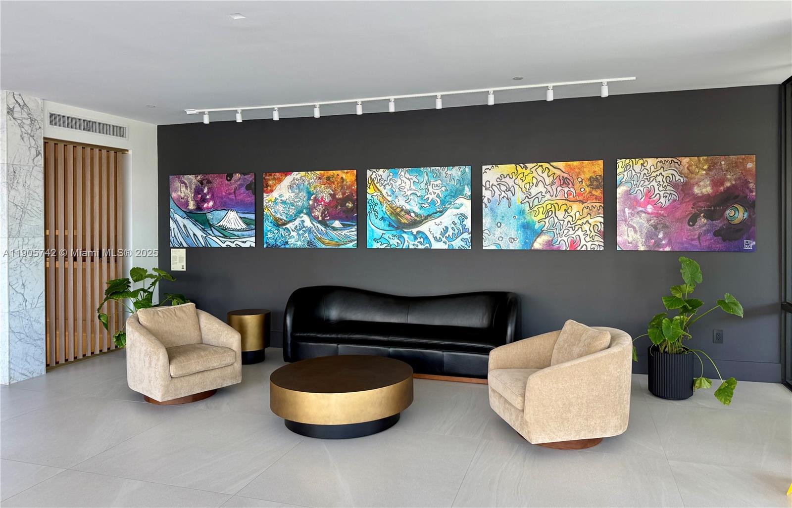 CLEARVIEW TOWERS CONDO - Residential