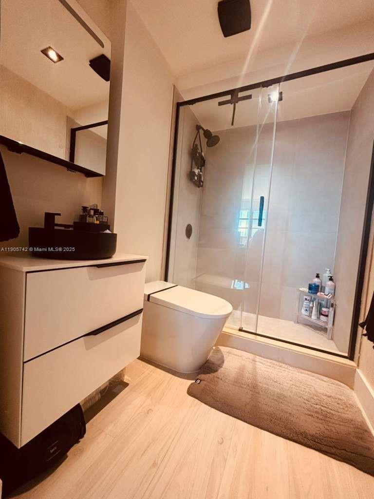 CLEARVIEW TOWERS CONDO - Residential