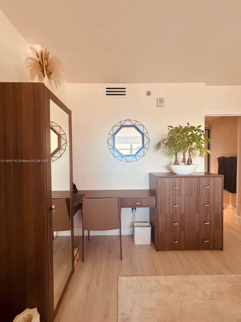 CLEARVIEW TOWERS CONDO - Residential