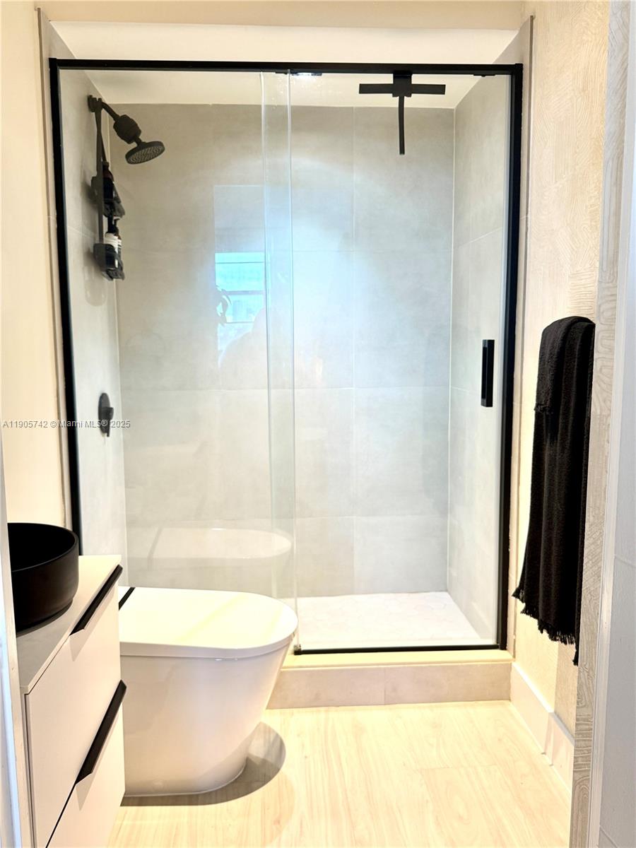 CLEARVIEW TOWERS CONDO - Residential