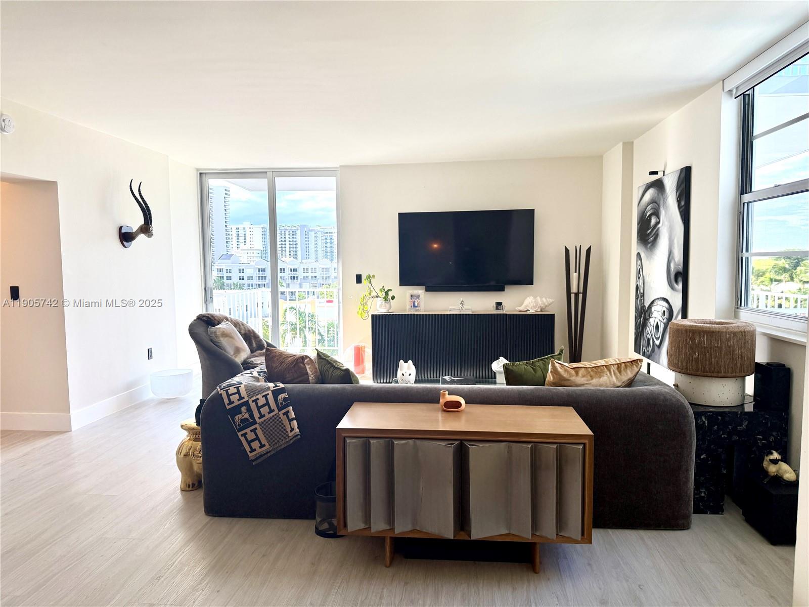 CLEARVIEW TOWERS CONDO - Residential