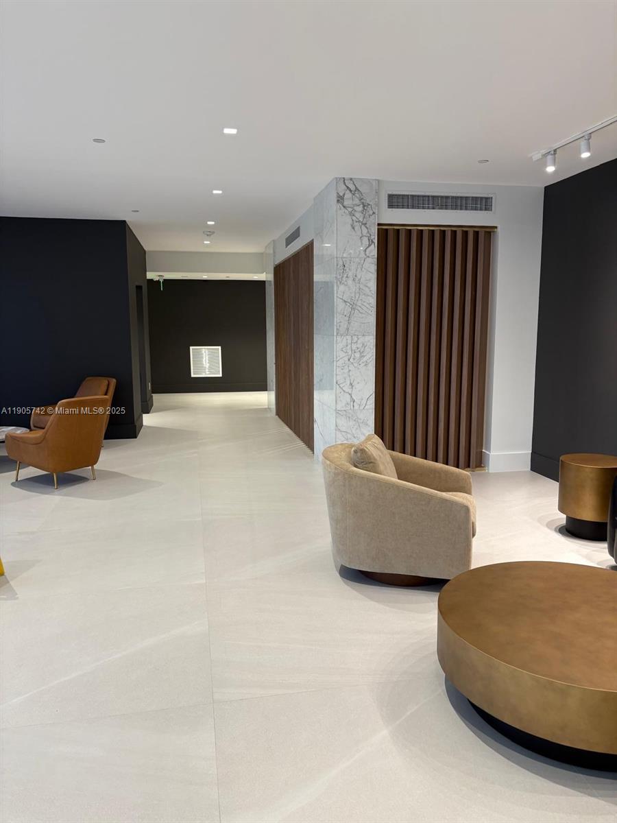 CLEARVIEW TOWERS CONDO - Residential