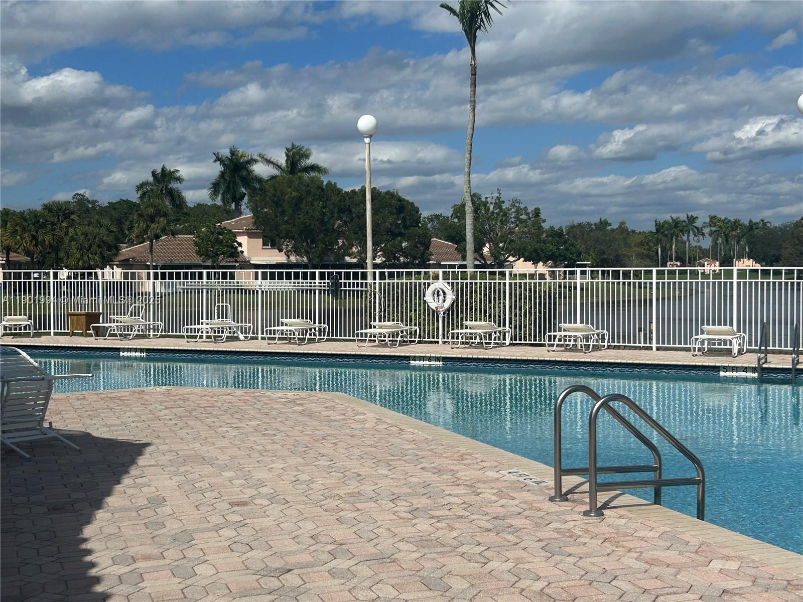 CHAPEL TRAIL II - Residential