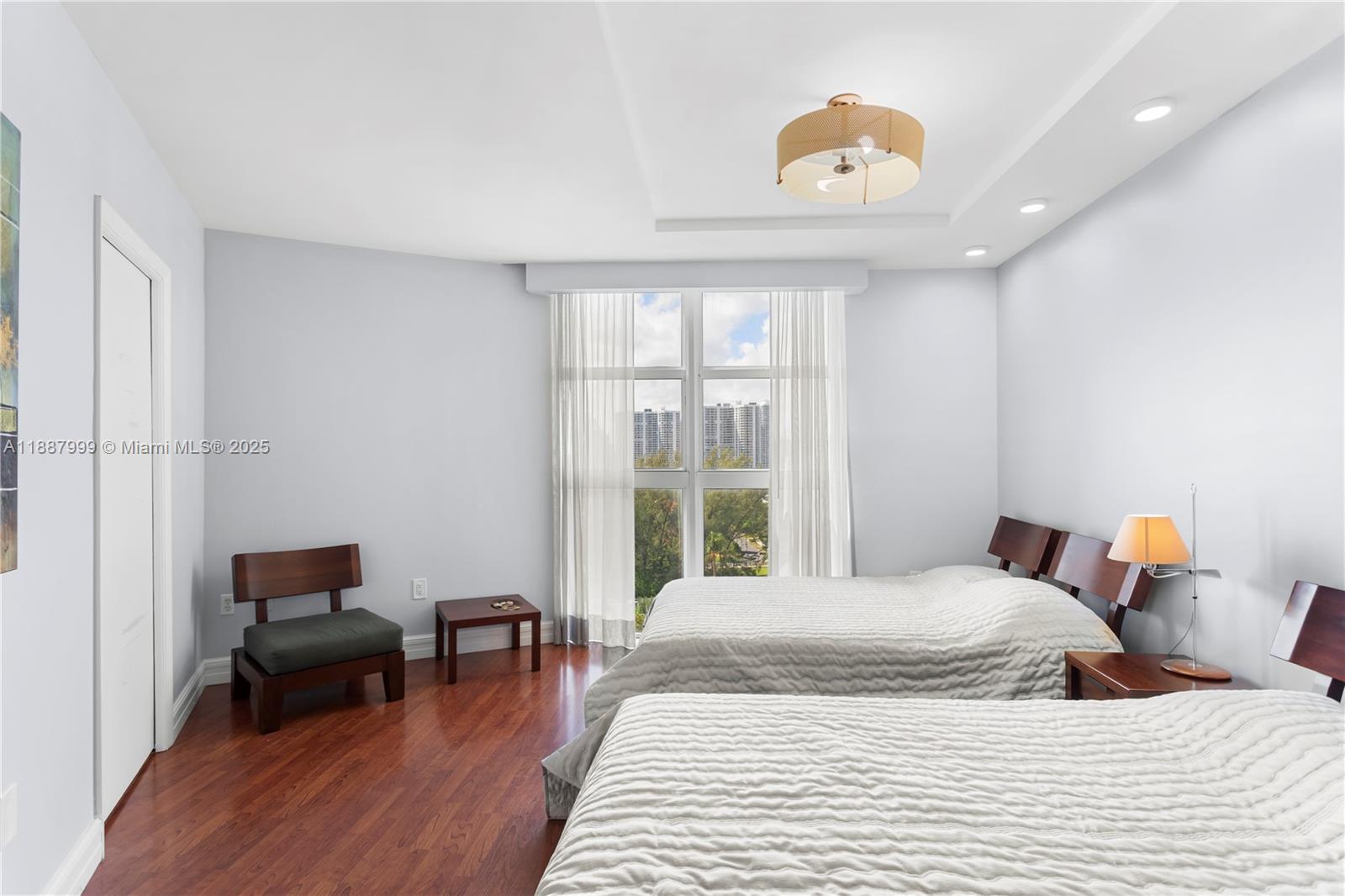 OCEAN TWO CONDO - Residential Lease