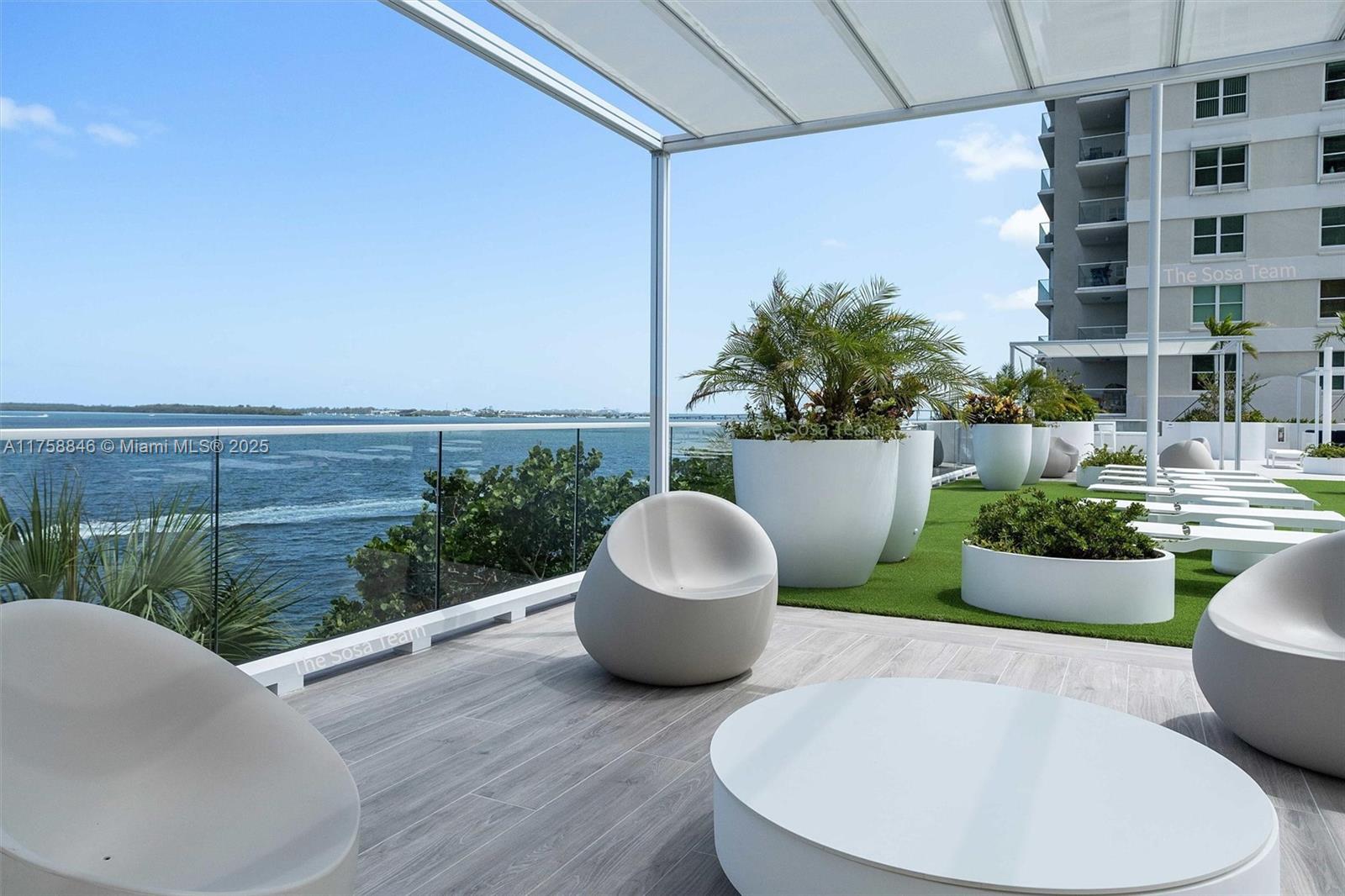 ISOLA CONDO - Residential