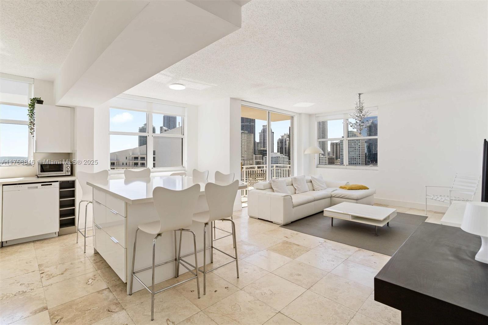 ISOLA CONDO - Residential