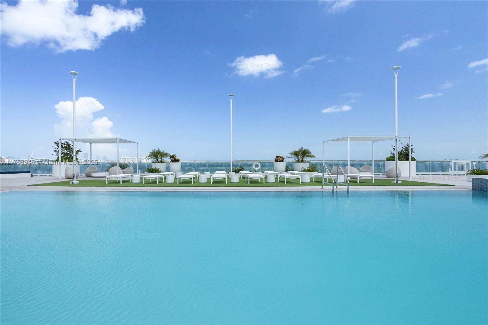 ISOLA CONDO - Residential