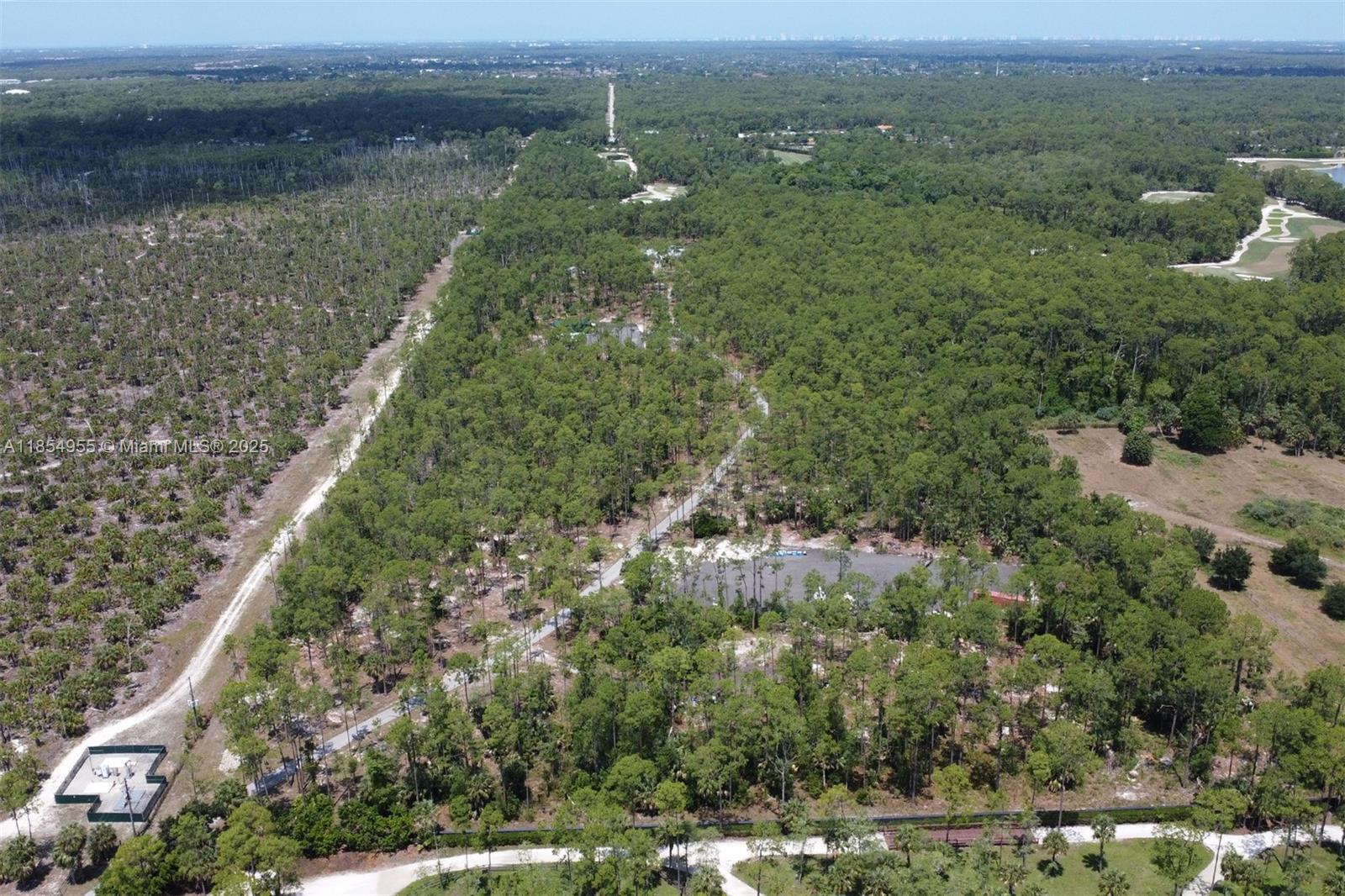 GOLDEN GATE ESTATES - Residential