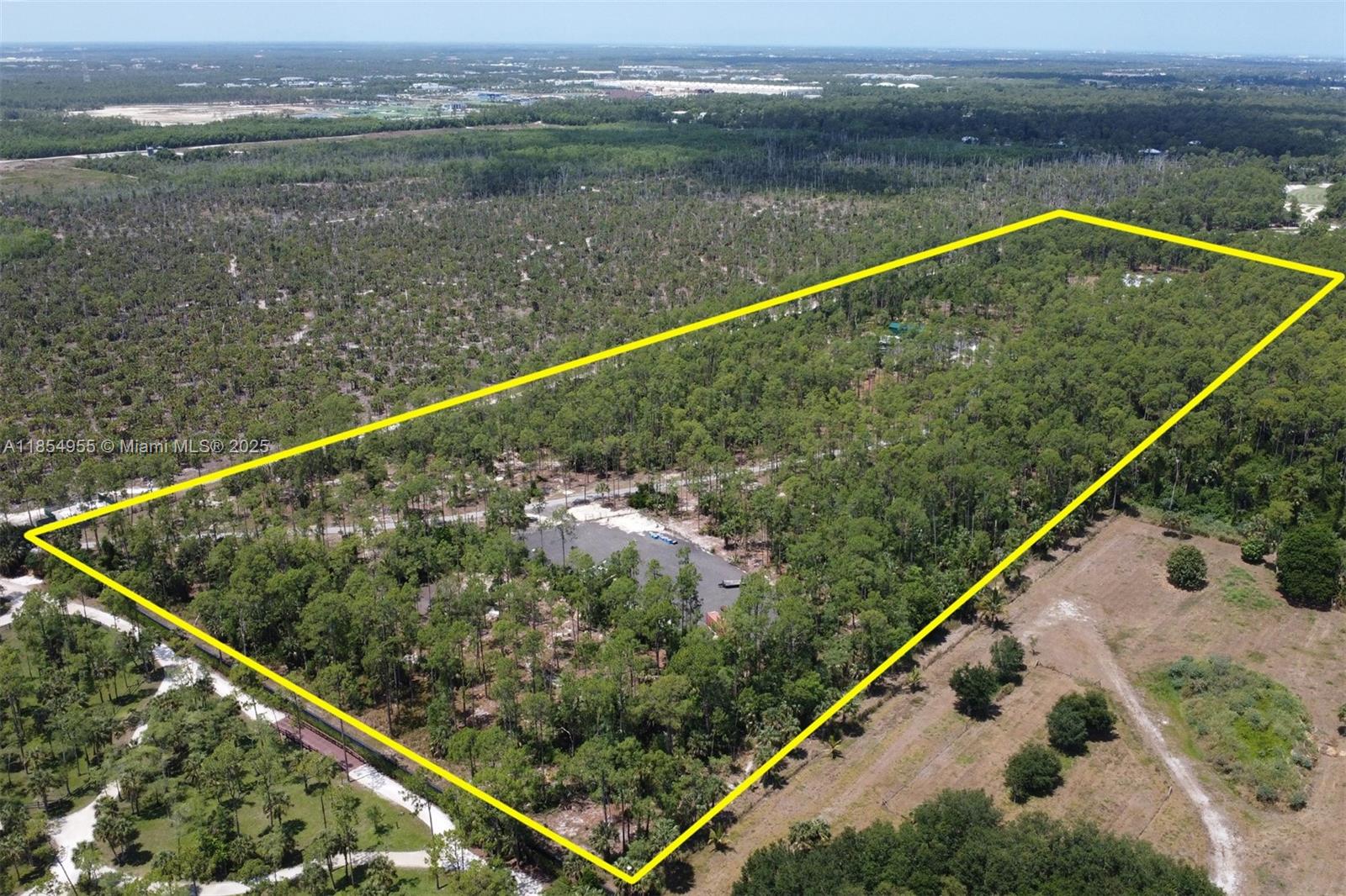 GOLDEN GATE ESTATES - Residential