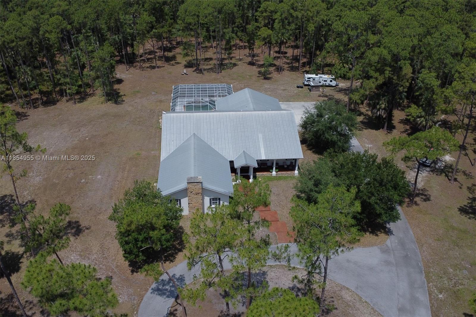 GOLDEN GATE ESTATES - Residential