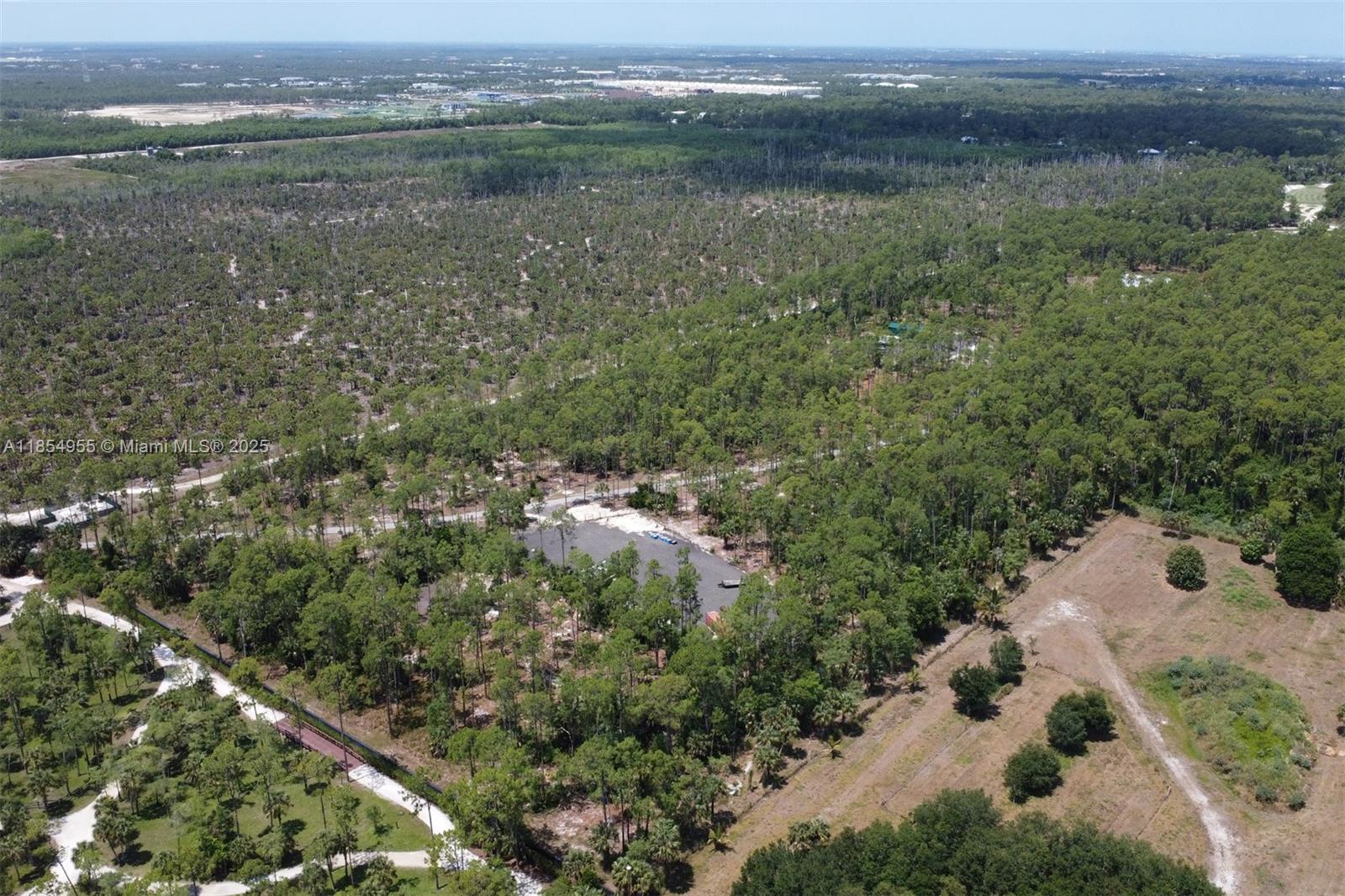 GOLDEN GATE ESTATES - Residential