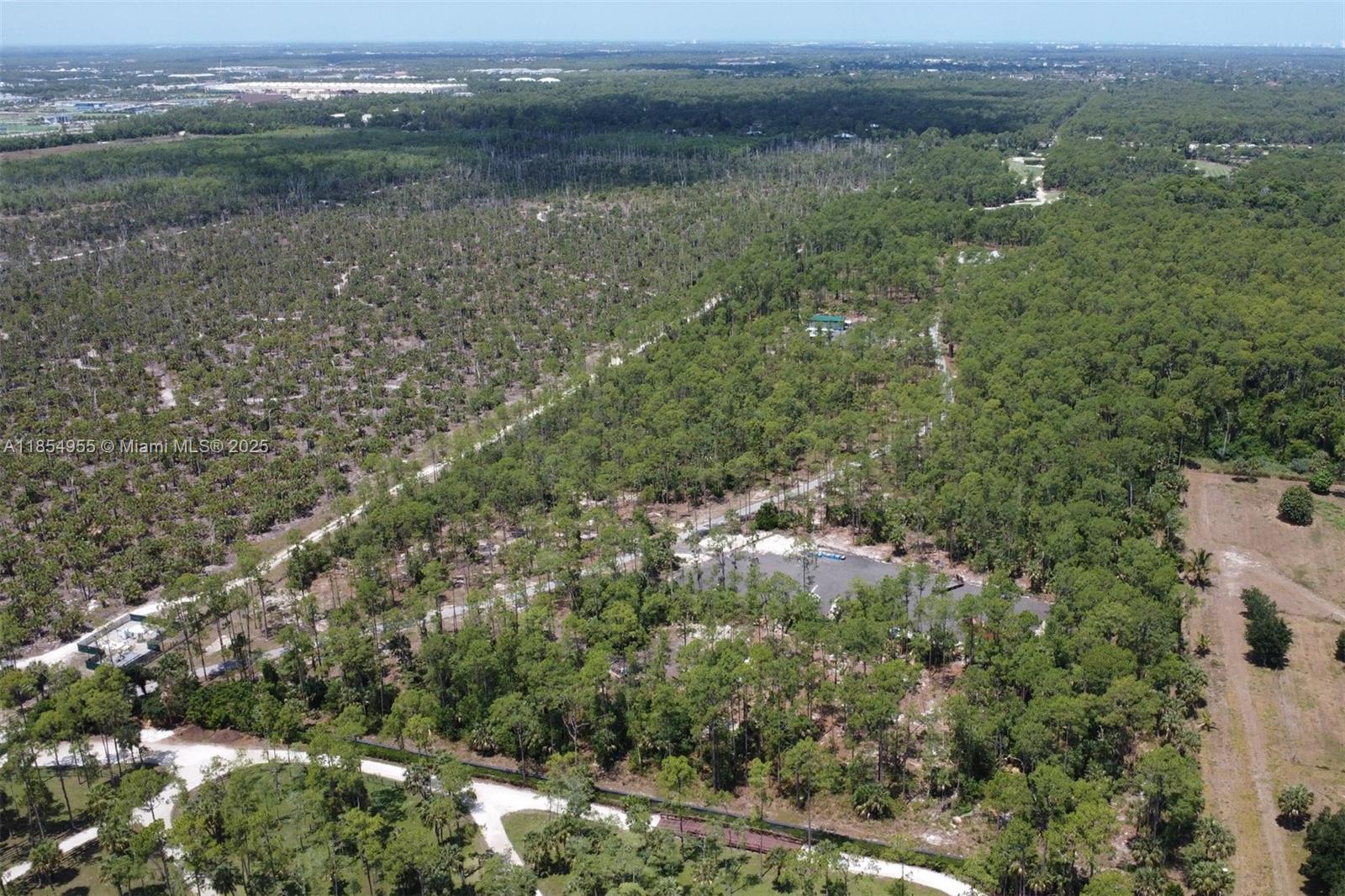 GOLDEN GATE ESTATES - Residential