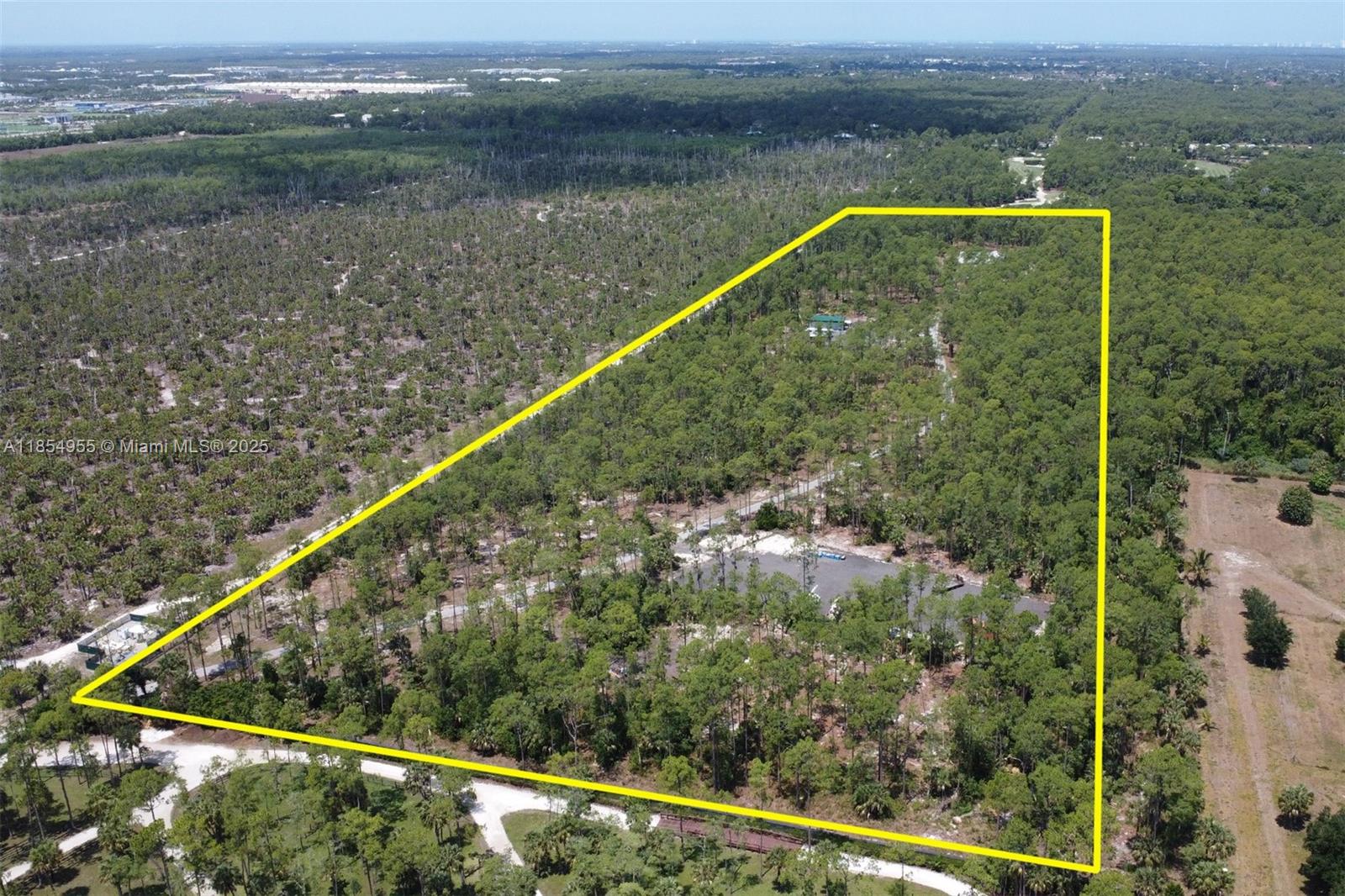 GOLDEN GATE ESTATES - Residential