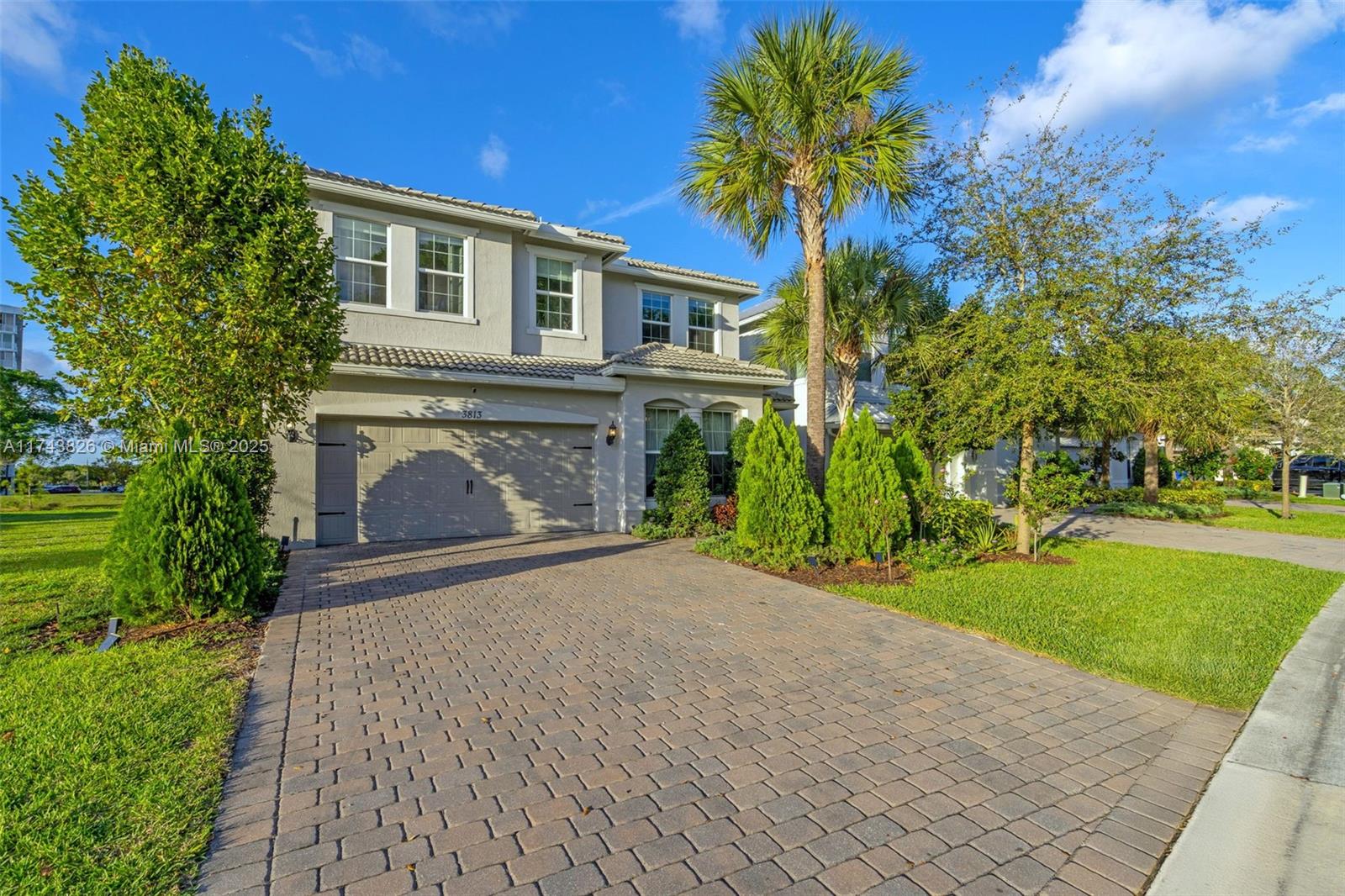 3814 Greenway Dr, Hollywood, Broward County, Florida - 5 Bedrooms  
3 Bathrooms - 