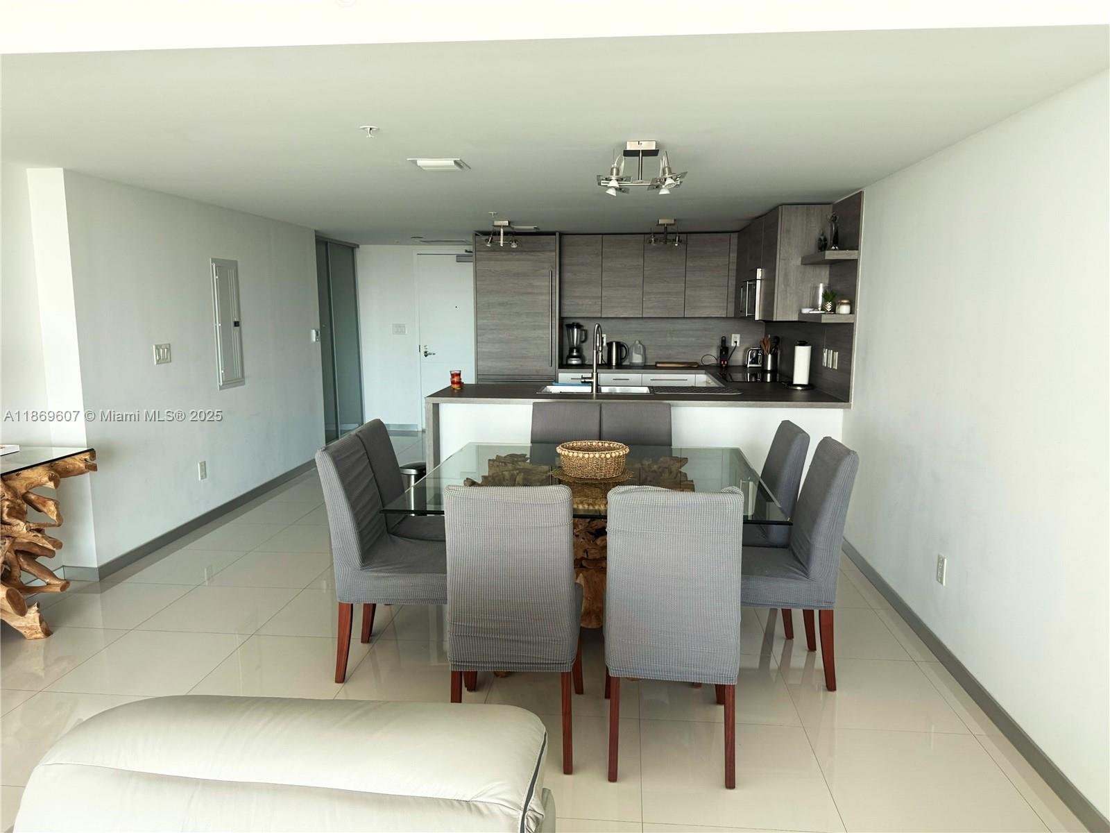 400 Sunny Isles Blvd 1021