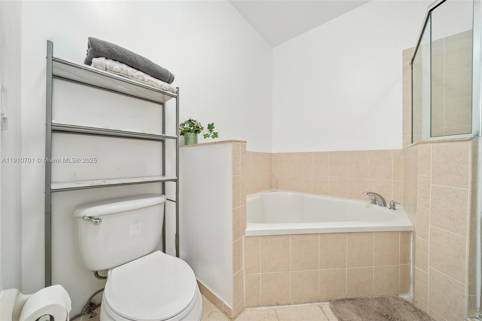 SILVER PALM EAST SEC TWO - Residential