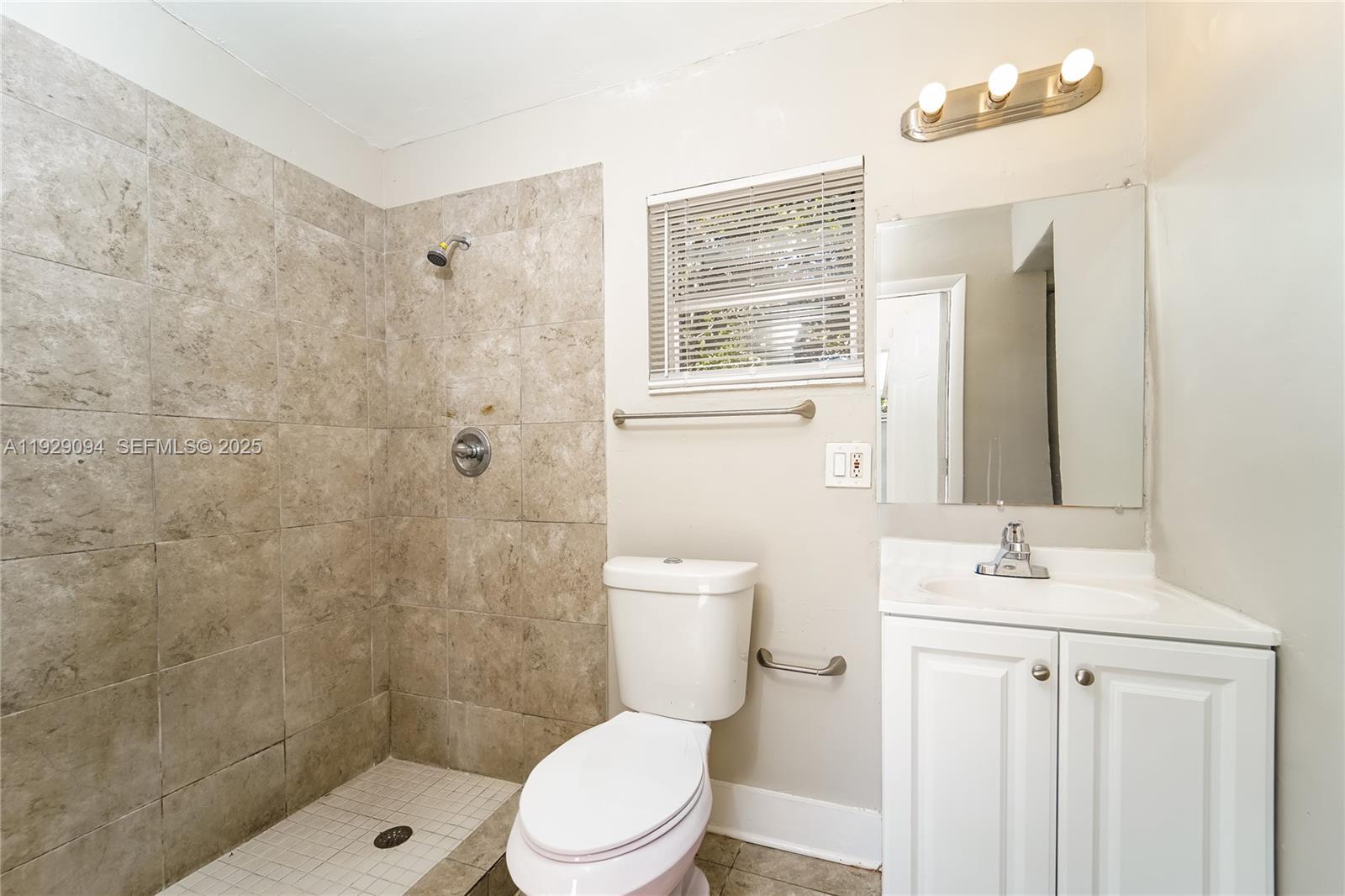 MIAMI GARDENS ESTATES SEC - Residential Lease