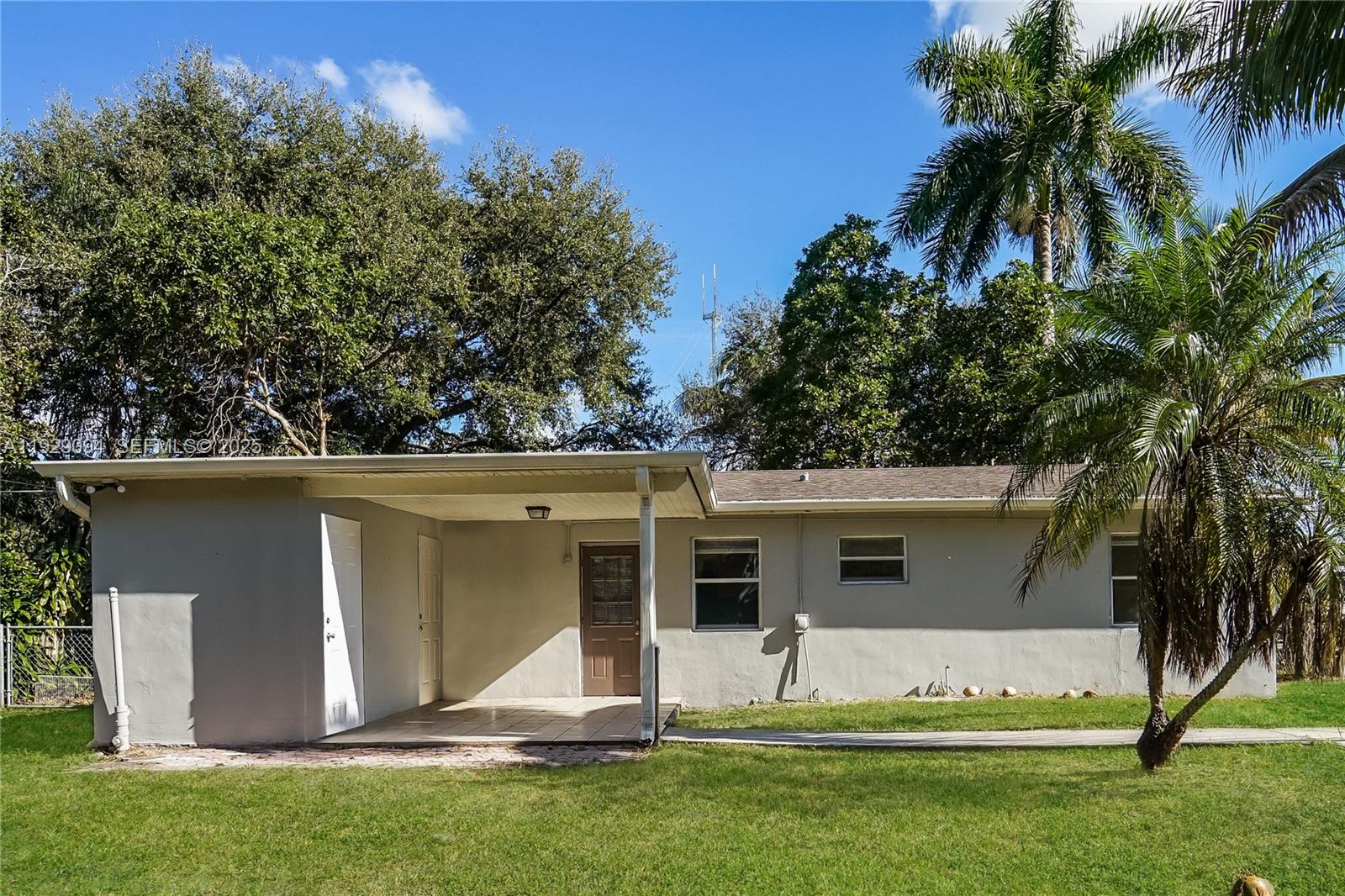 MIAMI GARDENS ESTATES SEC - Residential Lease