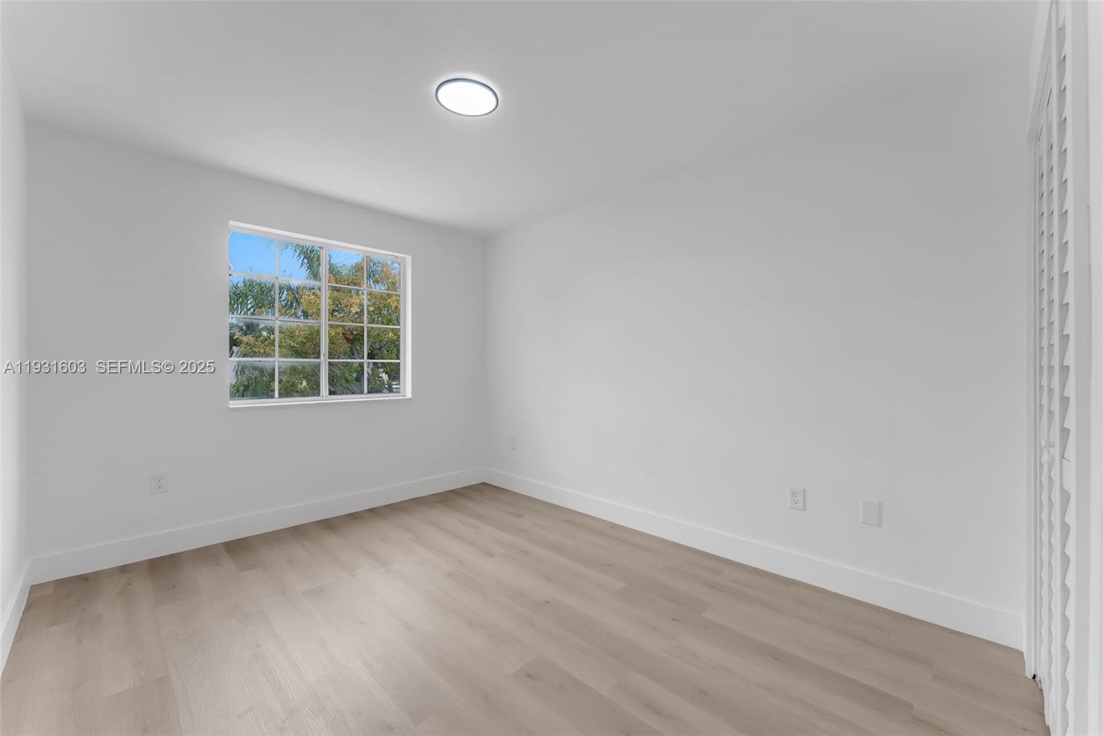 HEFTLER HOMES AT LAGO MAR - Residential