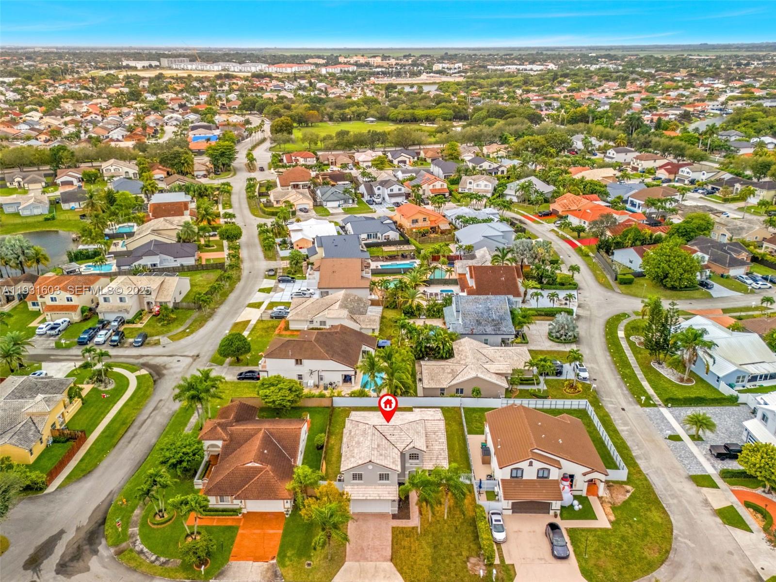 HEFTLER HOMES AT LAGO MAR - Residential
