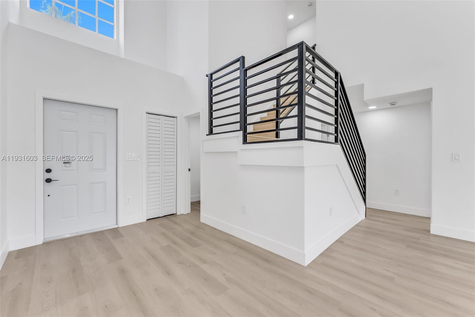 HEFTLER HOMES AT LAGO MAR - Residential