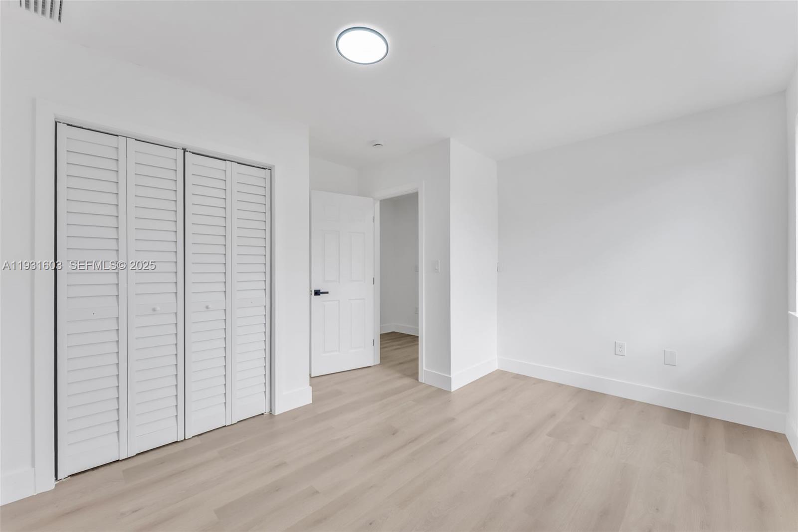 HEFTLER HOMES AT LAGO MAR - Residential