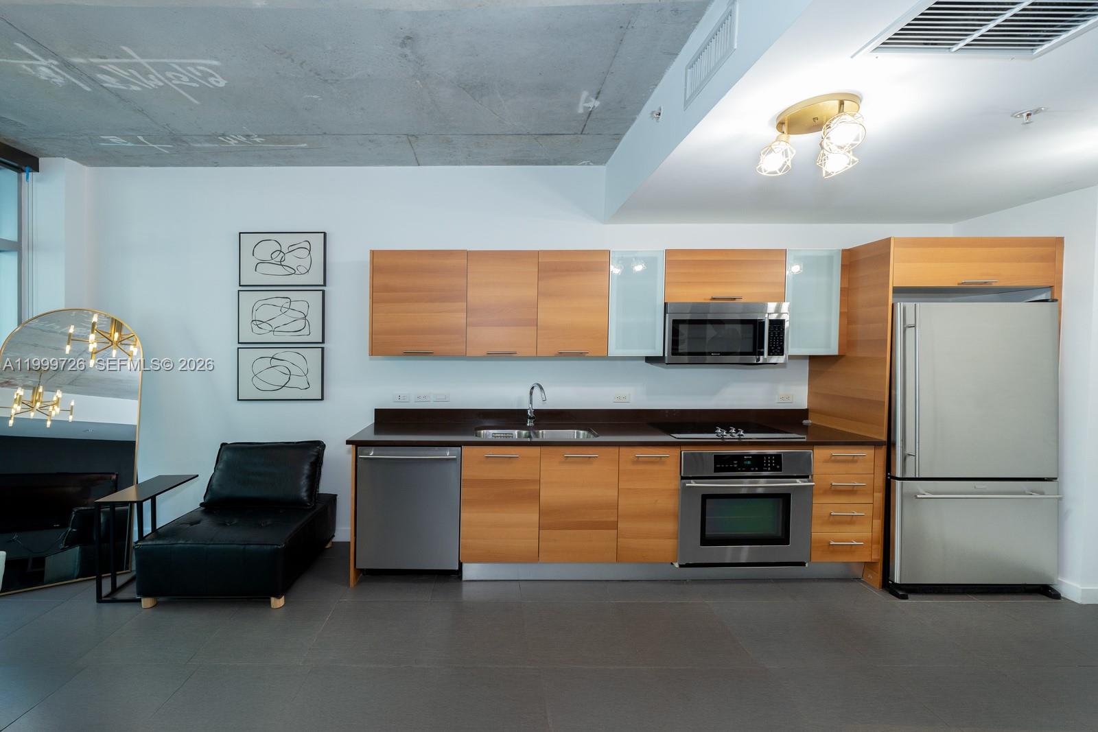 3301 NE 1st Ave M0201