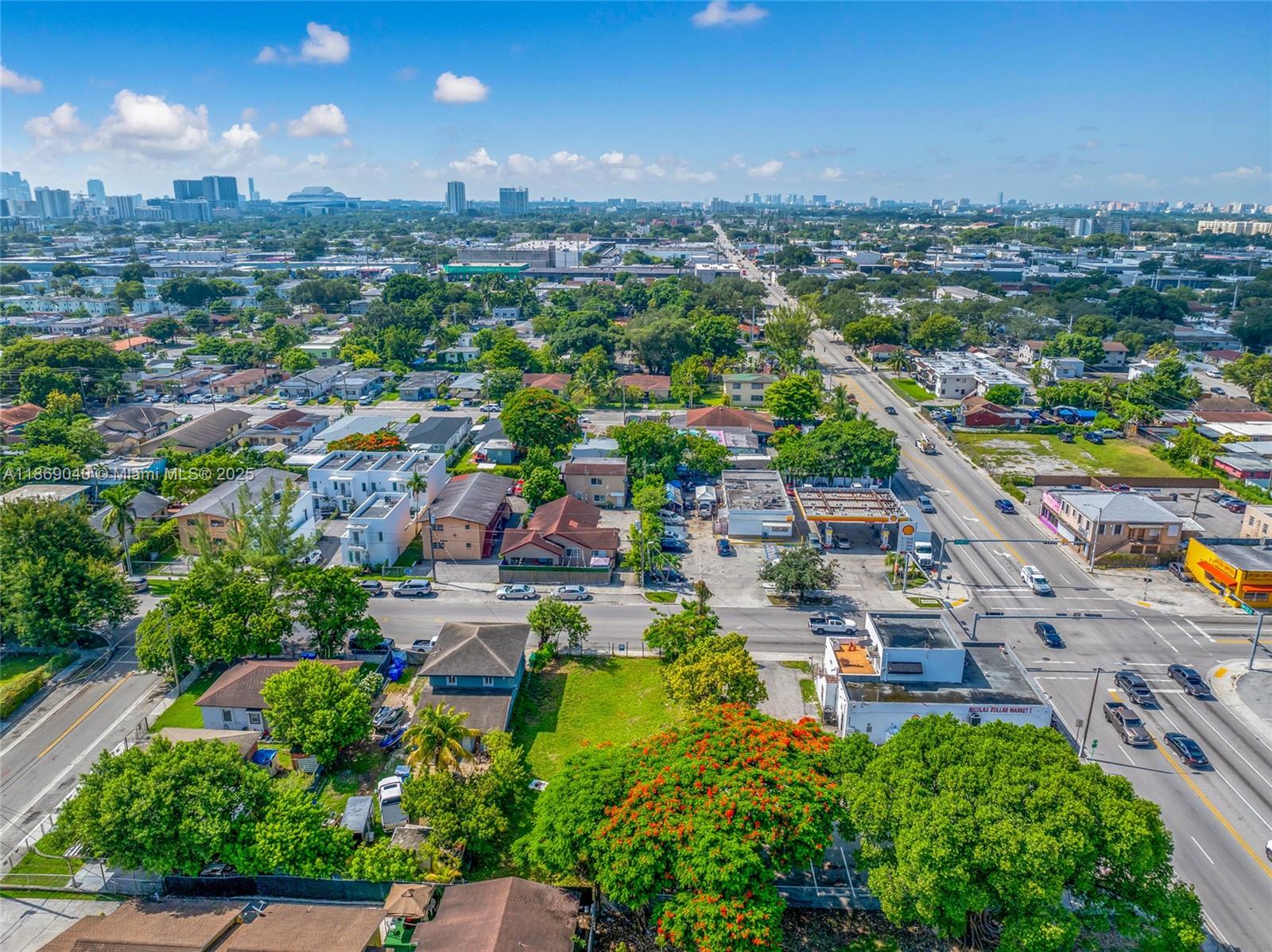 CAPLES AMD PL - Land