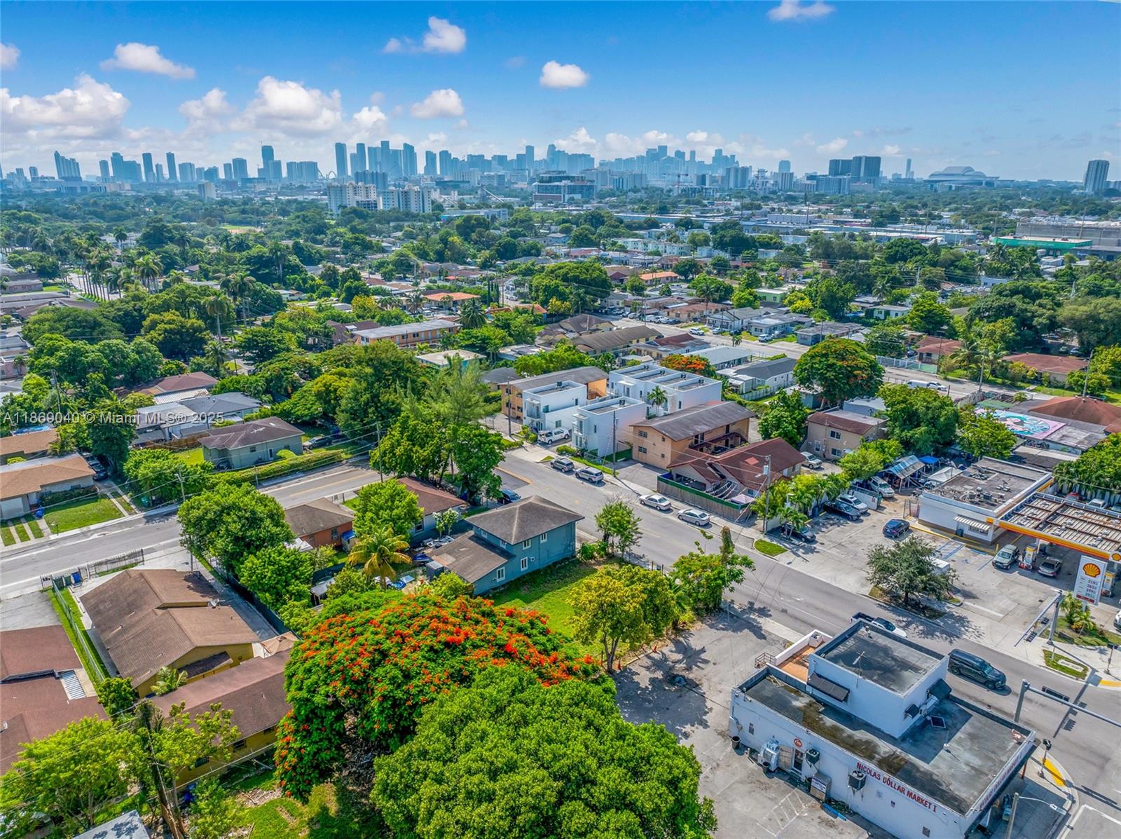 CAPLES AMD PL - Land