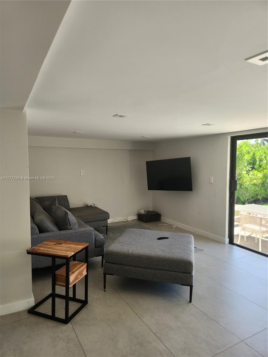 GOLDEN ISLES SEC - Residential Lease