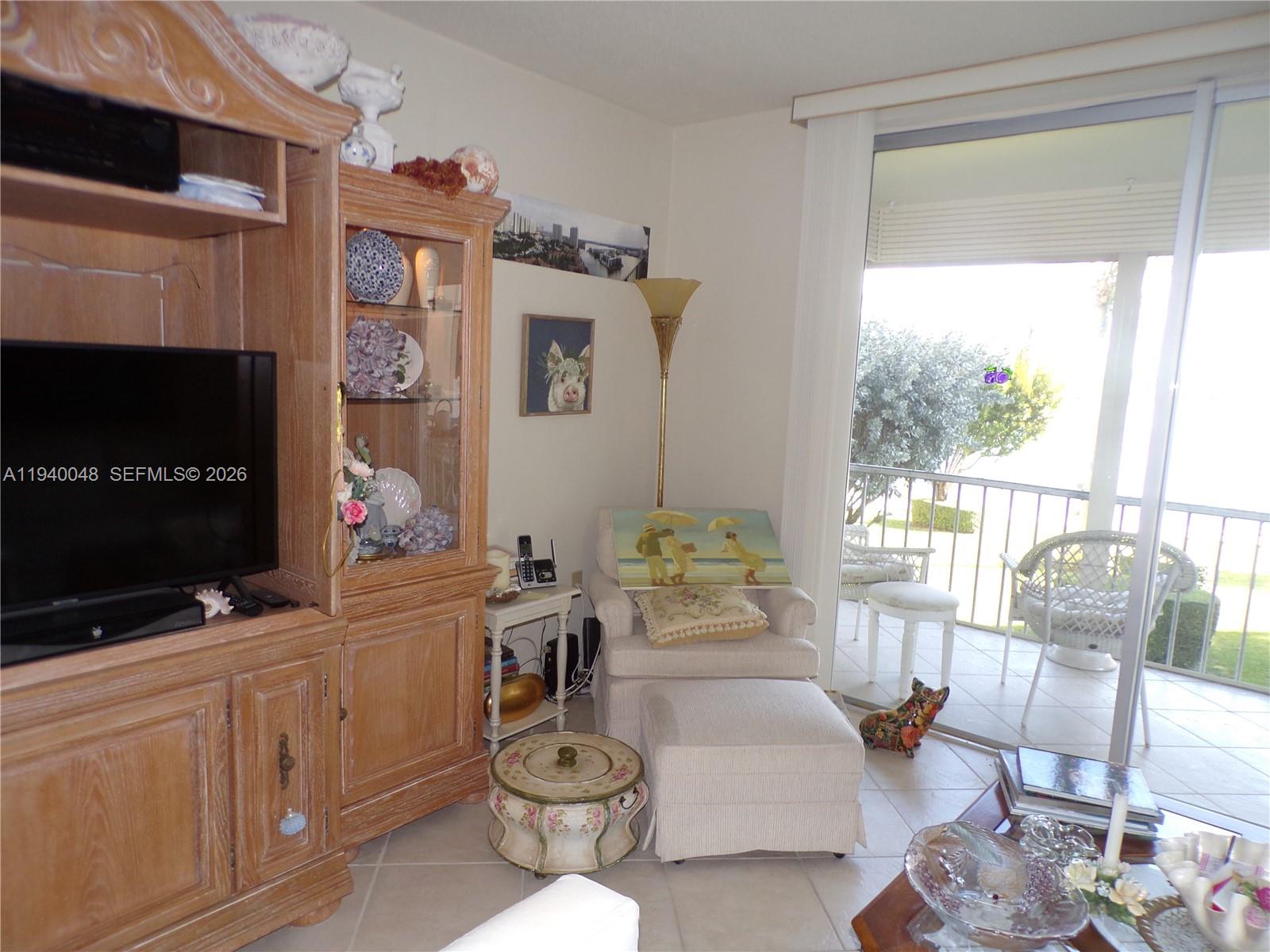 POINT EAST SEC 4 CONDO - Residential