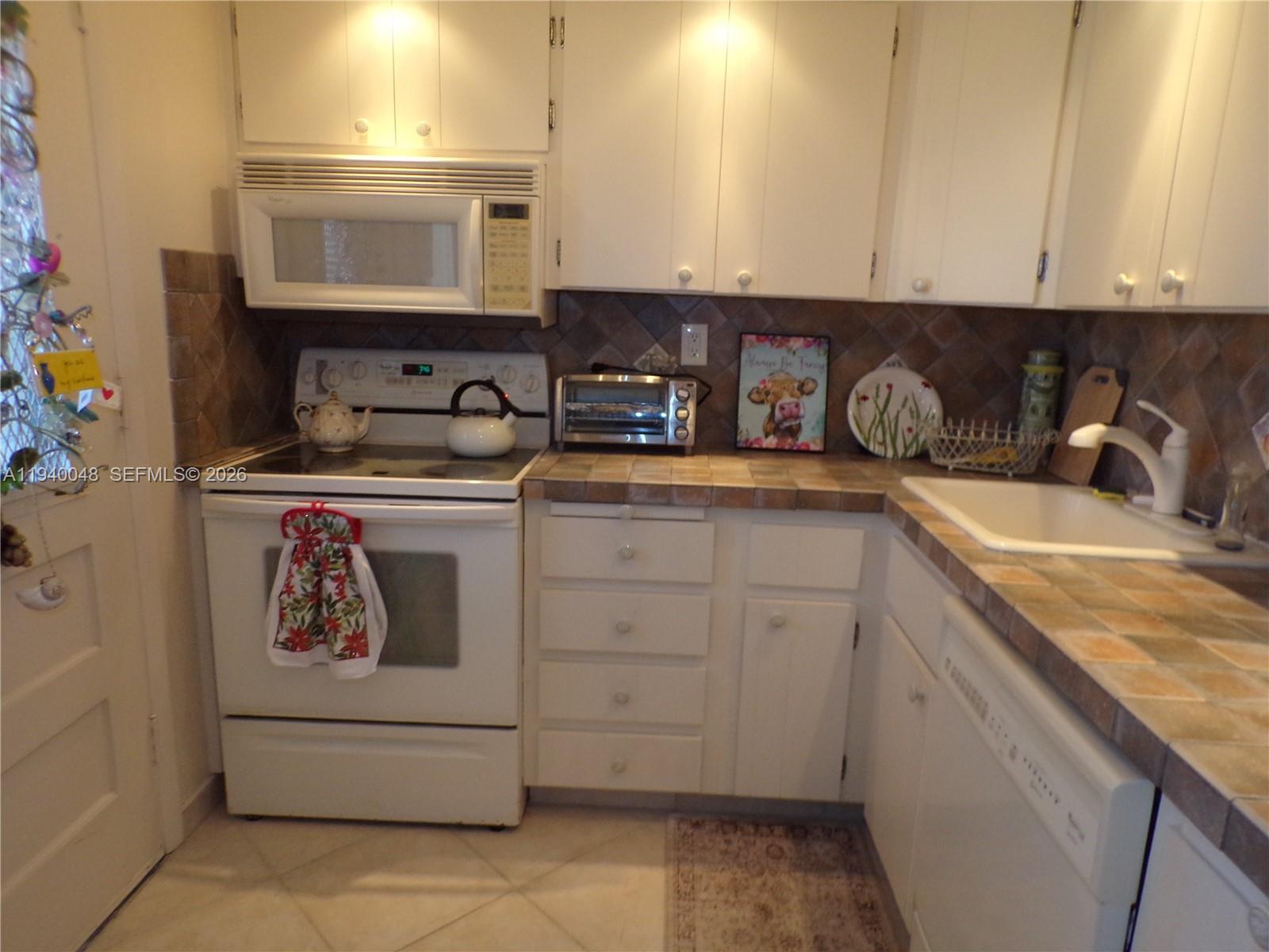 POINT EAST SEC 4 CONDO - Residential