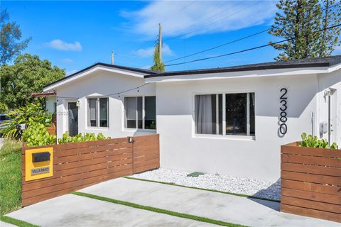 2380 NE 137th St North Miami Beach FL 33181