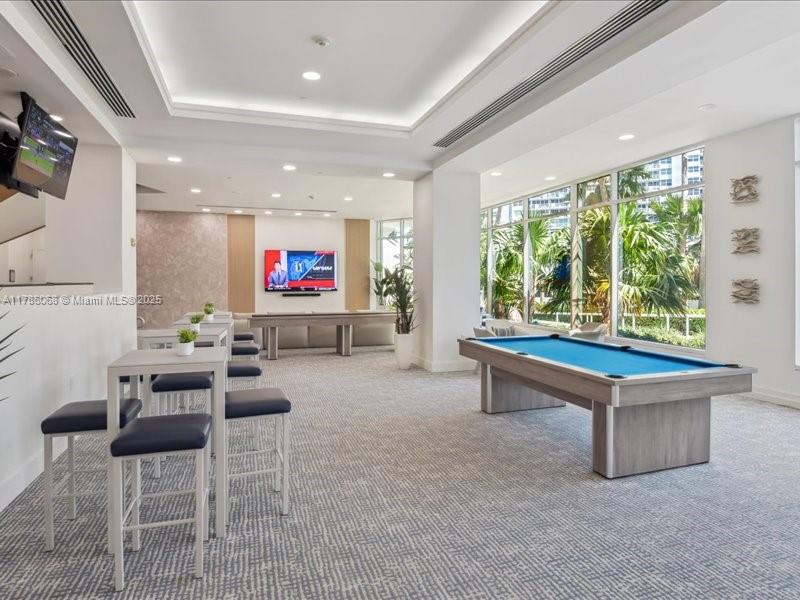 GALLERY ONE CONDO - Residential Lease