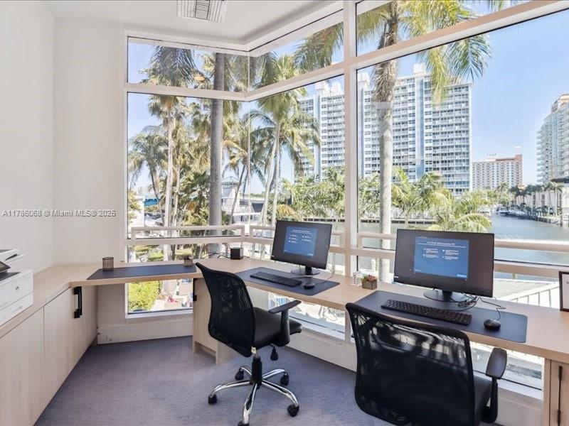 GALLERY ONE CONDO - Residential Lease
