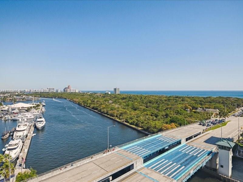 GALLERY ONE CONDO - Residential Lease