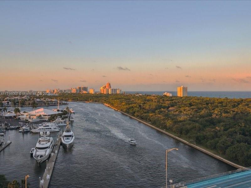 GALLERY ONE CONDO - Residential Lease