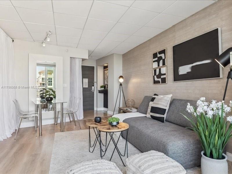 GALLERY ONE CONDO - Residential Lease