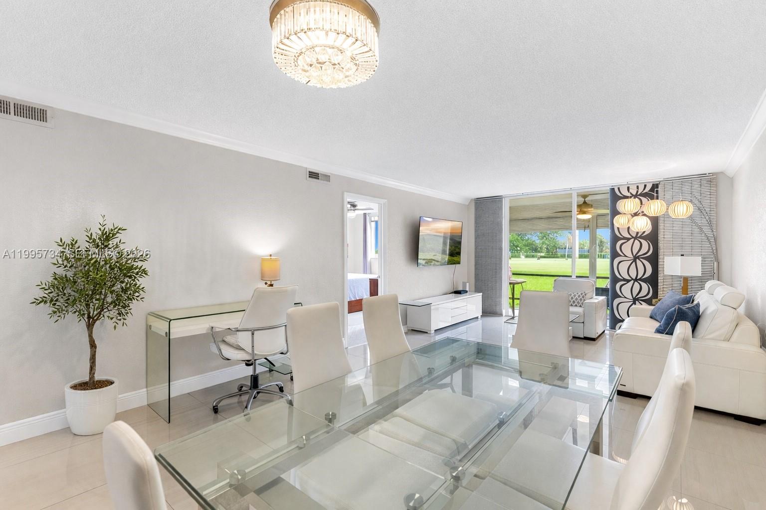 GOLF HOLLYBROOK Y - Residential Lease