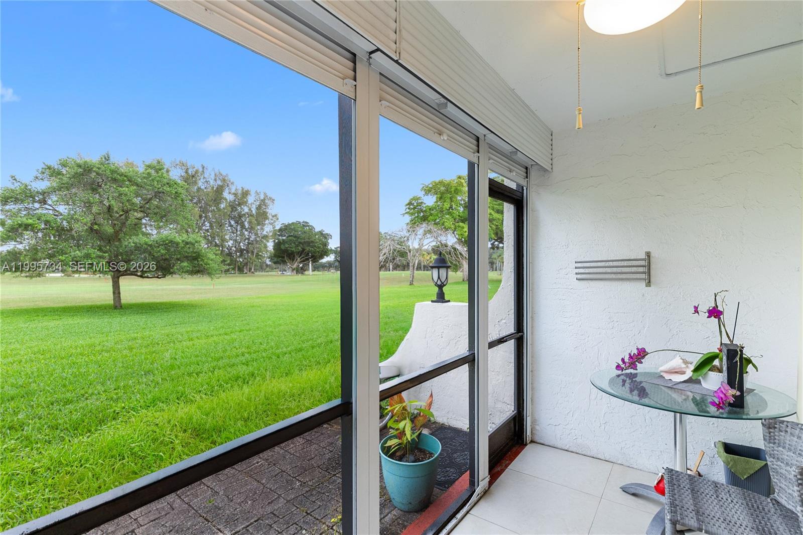 GOLF HOLLYBROOK Y - Residential Lease