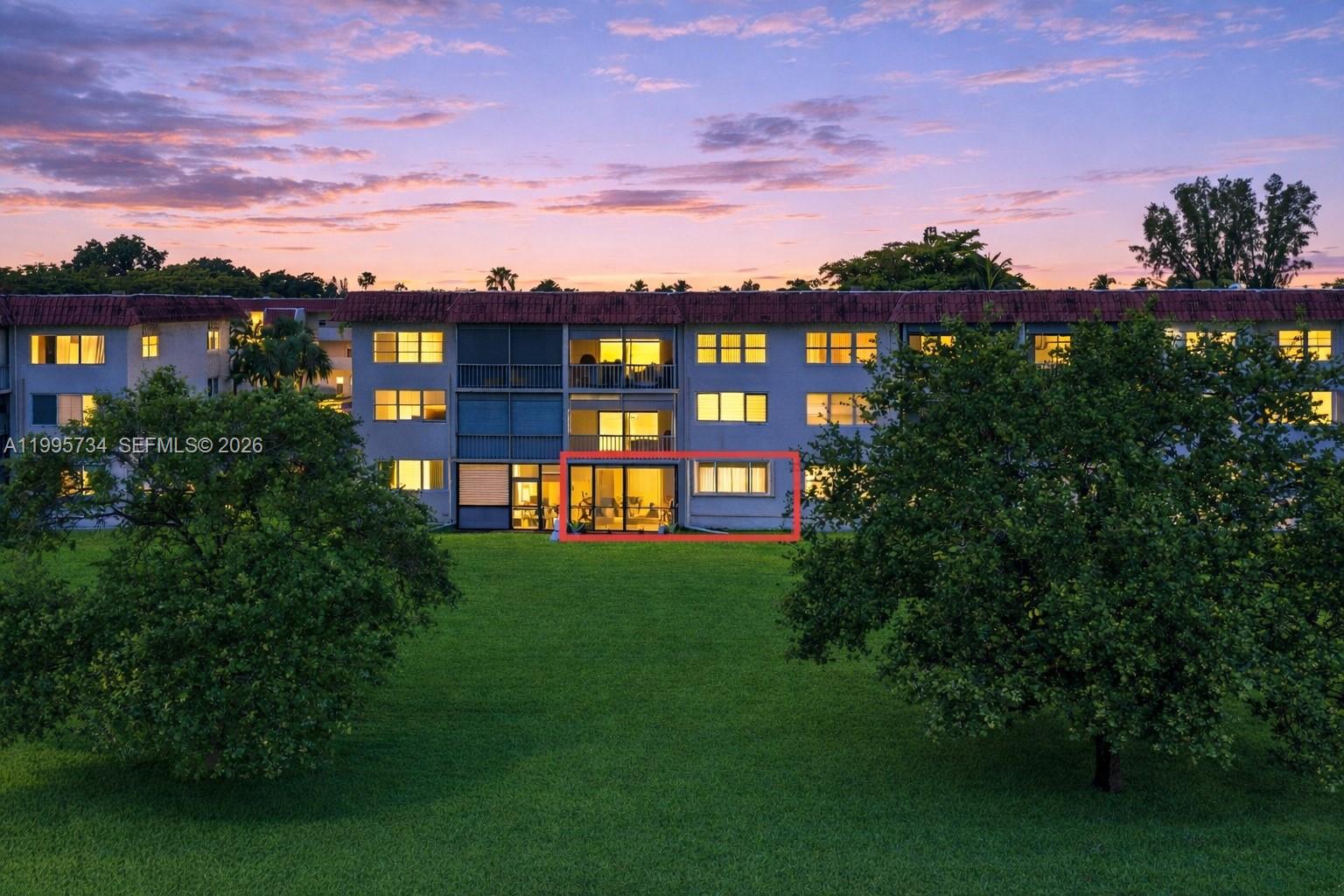 GOLF HOLLYBROOK Y - Residential Lease