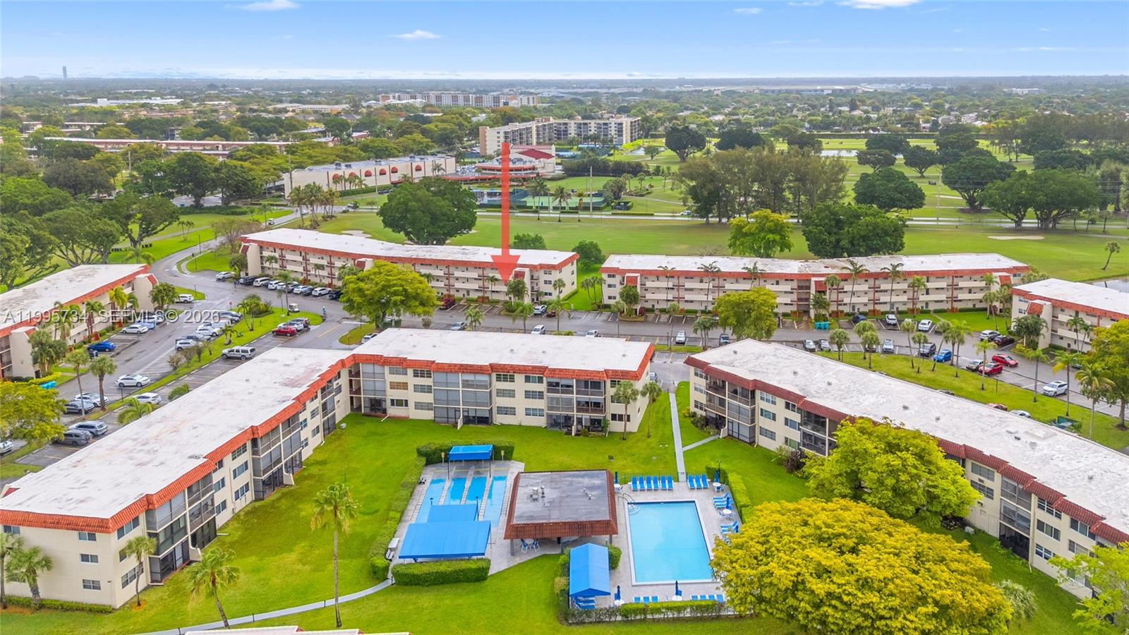 GOLF HOLLYBROOK Y - Residential Lease