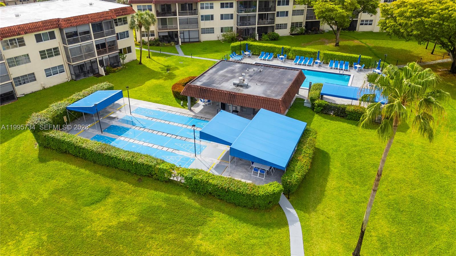 GOLF HOLLYBROOK Y - Residential Lease